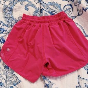 Lululemon hottie hots